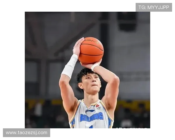 曾凡博：从篮球新星到职业赛场的奋斗历程与未来展望