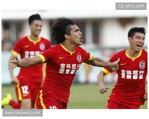 绿城与亚泰激战正酣精彩直播全程回顾与赛后分析