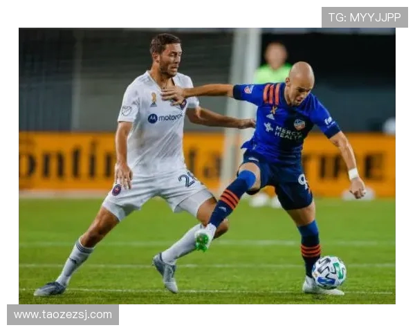 芝加哥火焰与辛辛拿堤的激烈对决揭示足球战术与团队精神的较量 芝加哥火焰与辛辛拿堤的激烈对决揭示足球战术与团队精神的较量