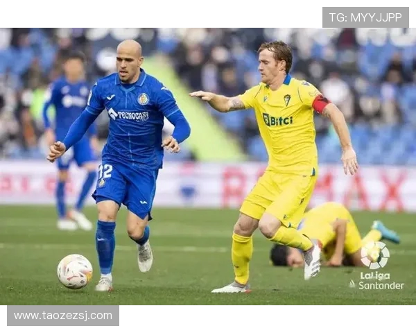 萨拉戈萨主场迎战瓦伦西亚双方争夺关键积分的激烈对决 萨拉戈萨主场迎战瓦伦西亚双方争夺关键积分的激烈对决